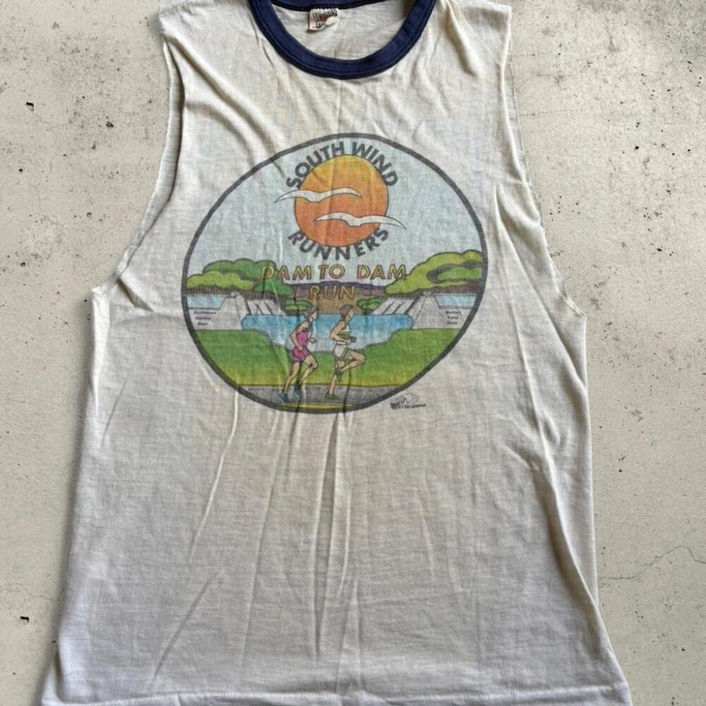 Vintage 70s Hanes Cutoff Graphic Tee Size Small South Wind Runners Shlitz Beer